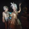Eine Figur, zwei Sprachen